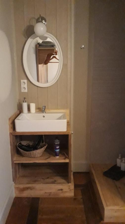 Le vieux presbytère Confracourt Esterno foto