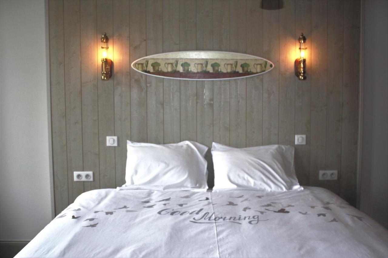 Le vieux presbytère Confracourt Esterno foto