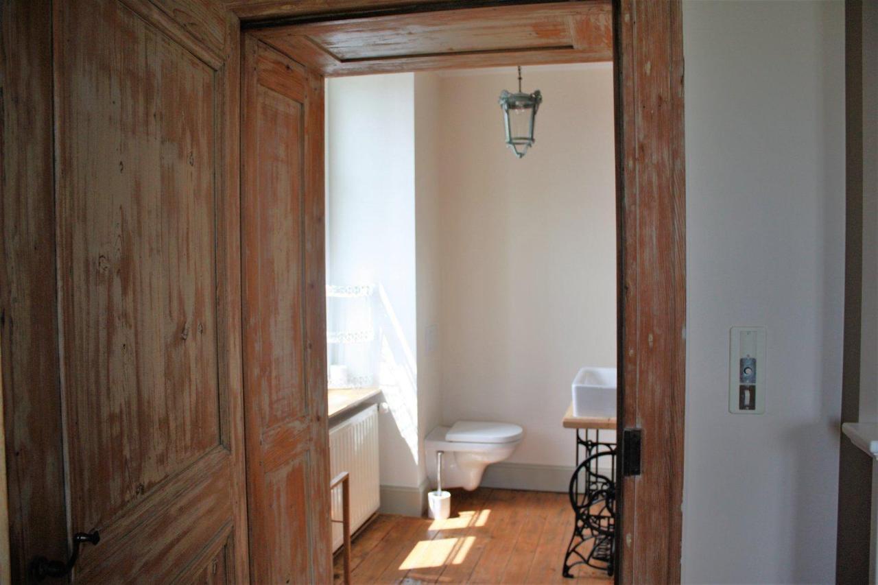 Le vieux presbytère Confracourt Esterno foto